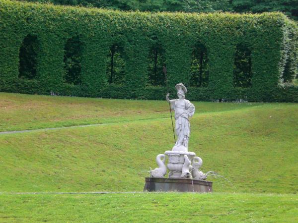 19 Statue der Pallas Athene im Hist. Gärten